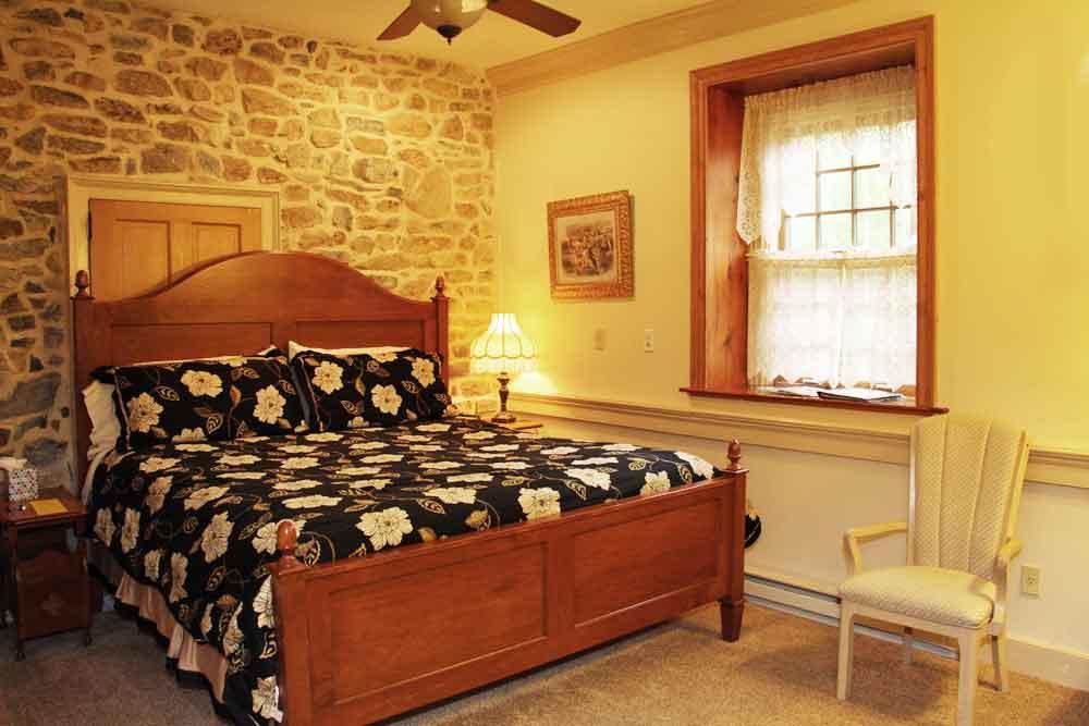 Rocky Acre Farm Bed & Breakfast Mount Joy Exterior photo