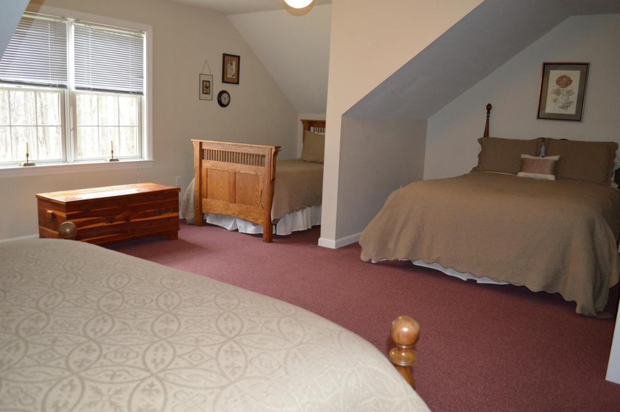 Rocky Acre Farm Bed & Breakfast Mount Joy Exterior photo